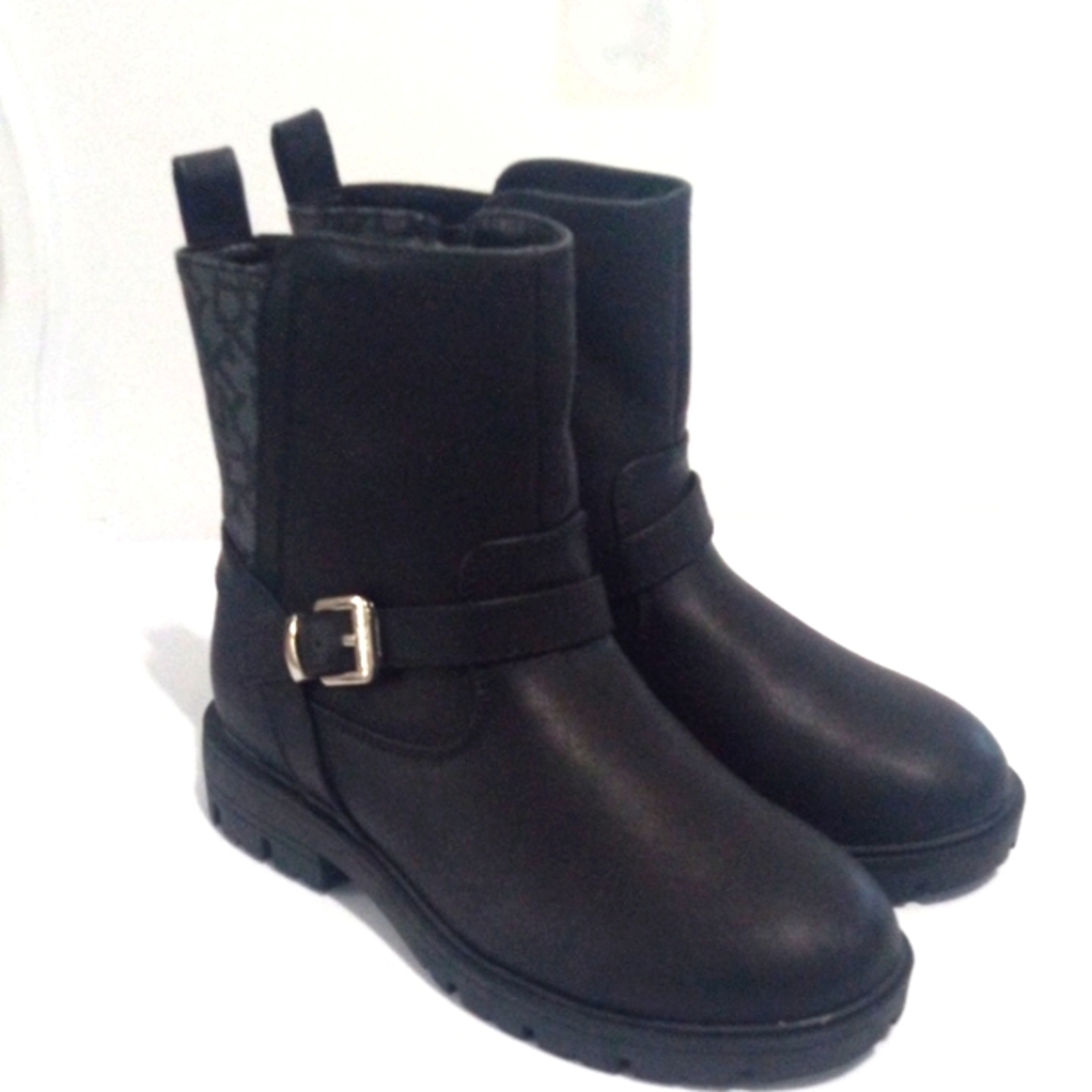 DKNY GIRLS BLACK MOTO ANKLE BOOTS WITH SILVER BUCKLE SIZE 2 NWOT - Picture 1 of 8